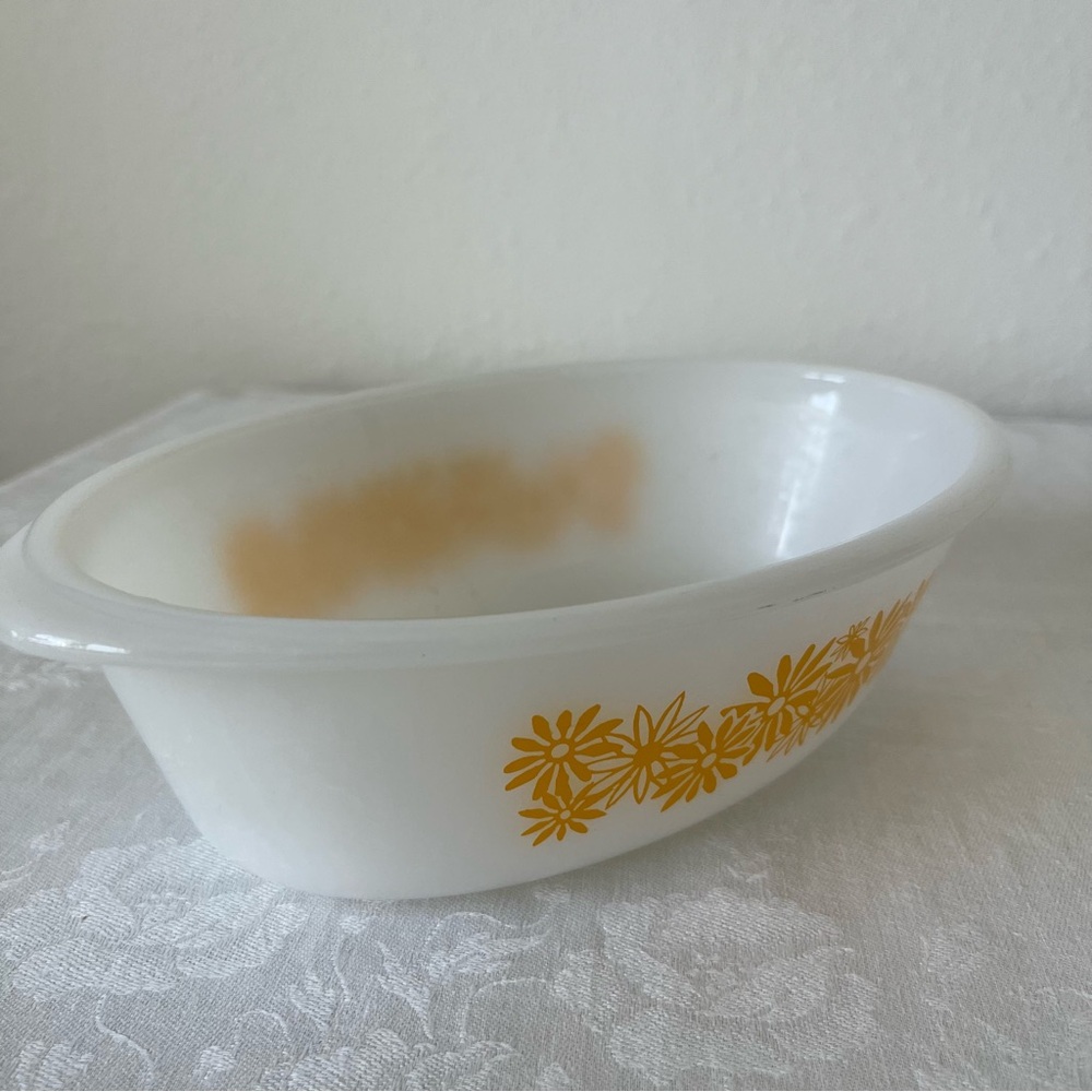 Vintage Glasbake 1 QT. White and Yellow Floral Baking Casserole Dish - Picture 11 of 14